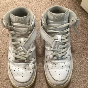 High top Air Force 1
